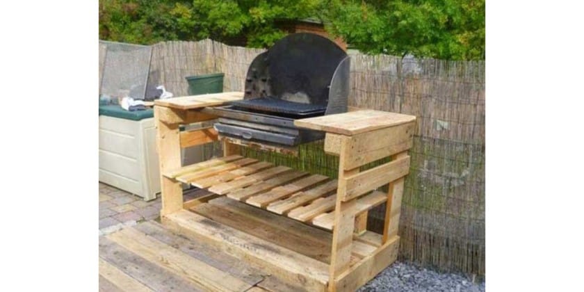 DIY Pallet Grill Station