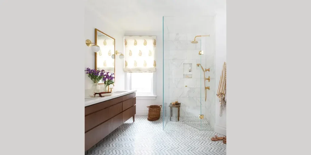 Seamless Floor-to-Shower Tile Design