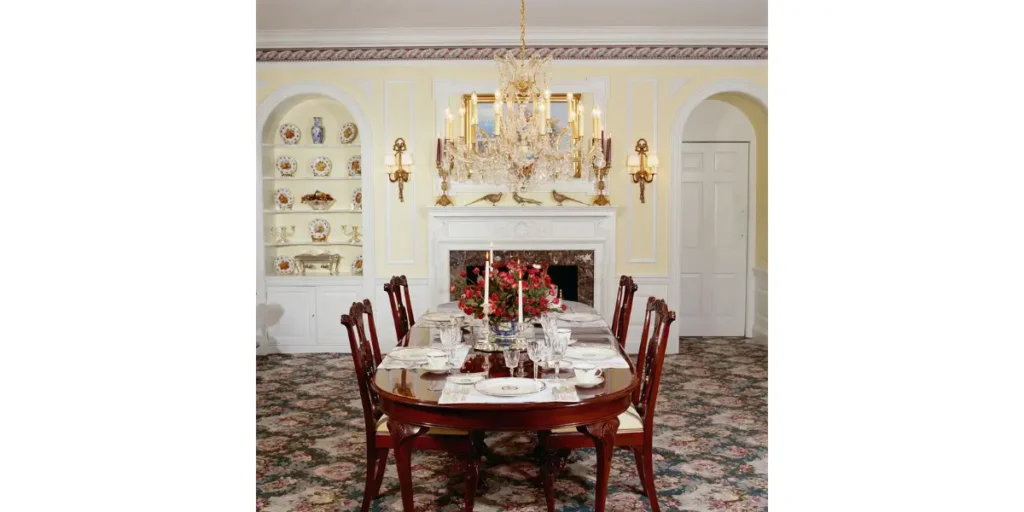 Classic Traditional Dining Room