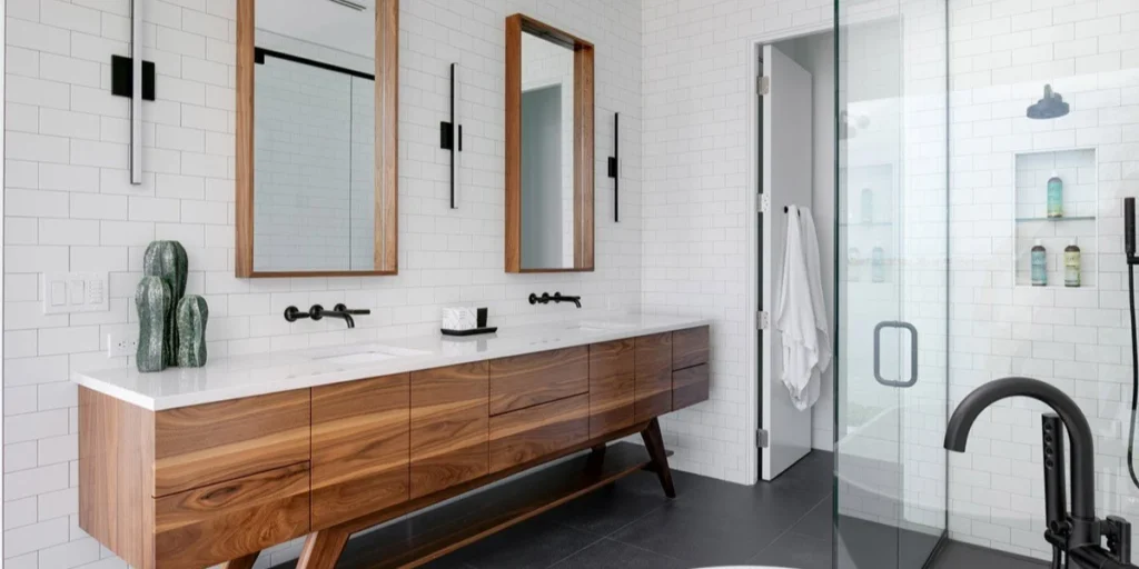 Classic White Bathroom That Ages Well