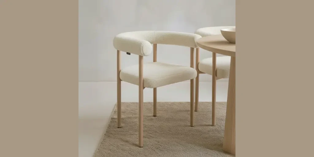Curved Contemporary Chairs