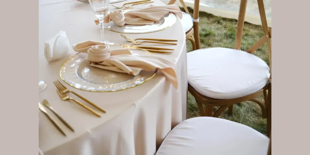 Elegant Neutral Tablescape