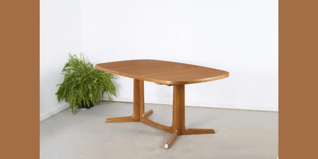 Extendable Classic Dining Table