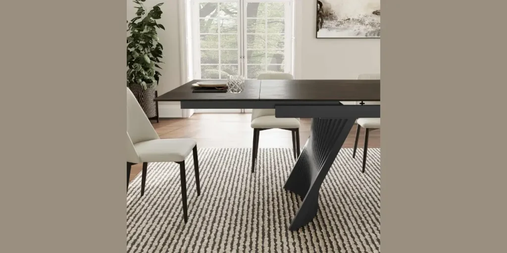 Extendable Dining Table