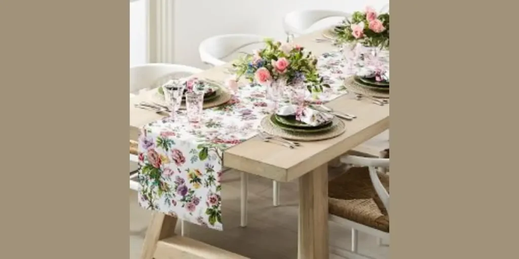 Seasonal Decorative Runner