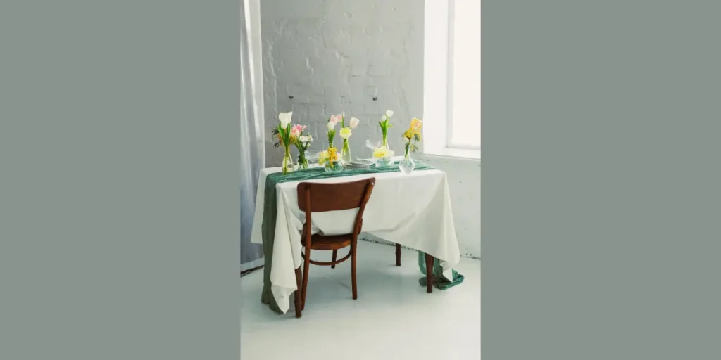 Seasonal Floral Centerpiece Setting