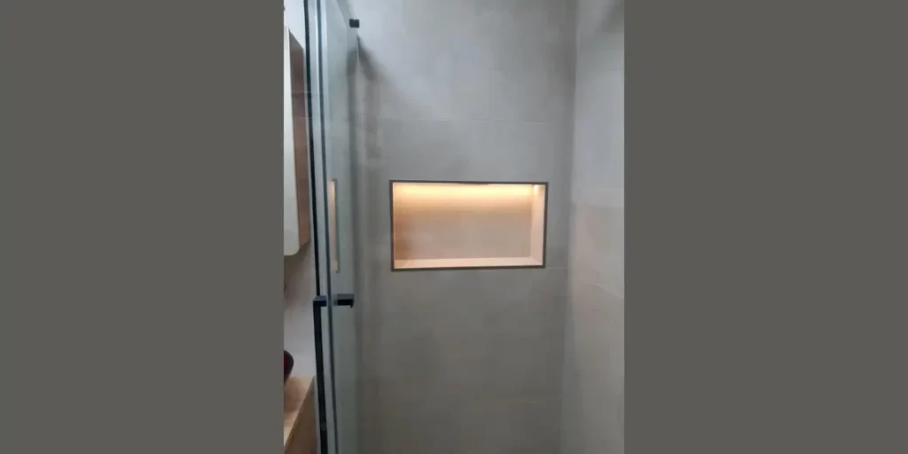 Shower with Built-In Niches