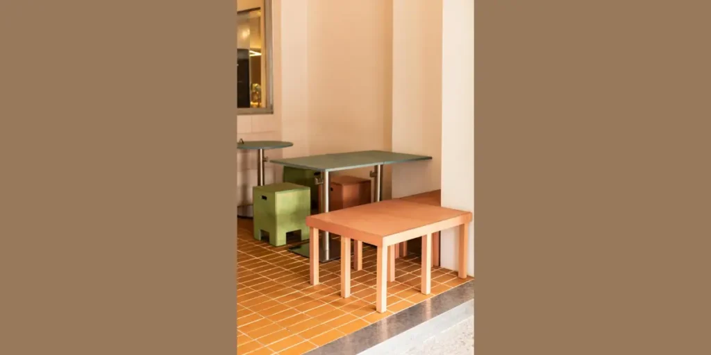 Wall Aligned Space Saving Plan