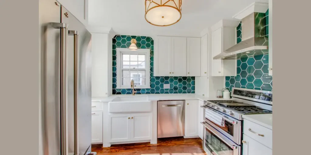 Bold Kitchen Backsplash