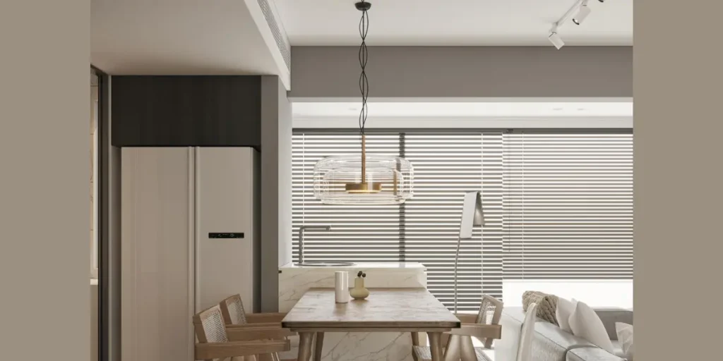 Classic Pendant Lighting Over the Table