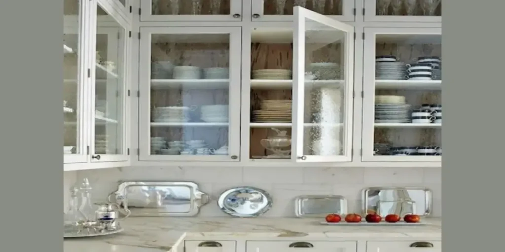 Glass Front Kitchen Cabinets
