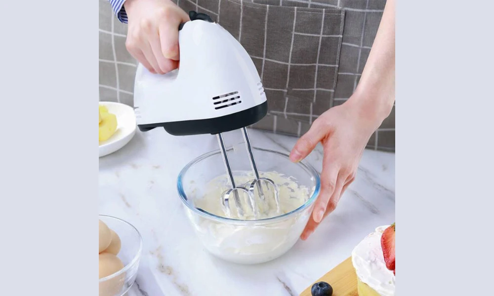 Hand Mixer – Compact and Easy Mixing Tool