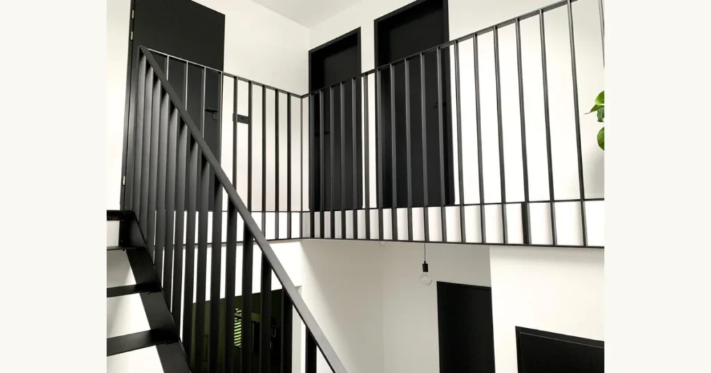 Vertical Metal Bar Loft Railing