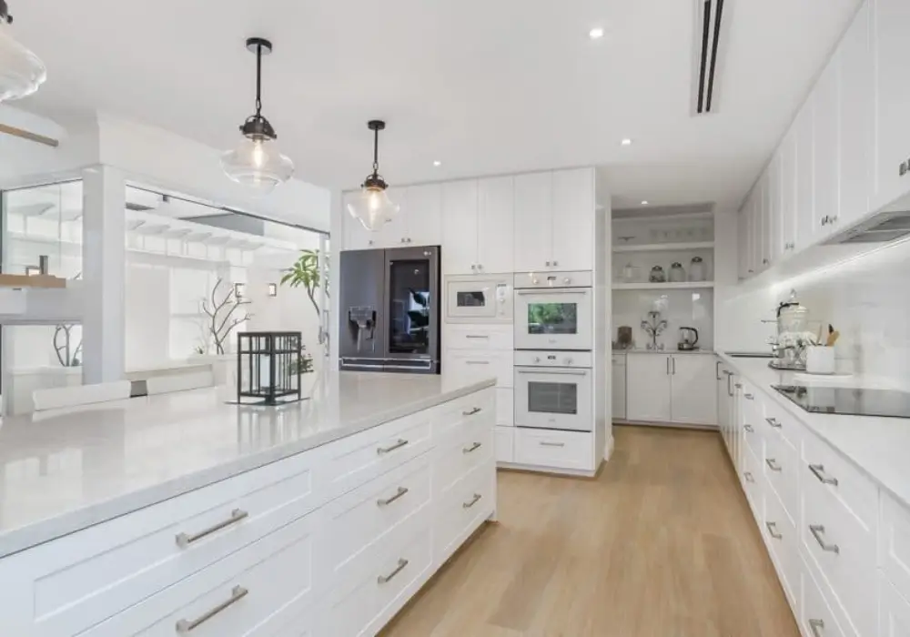 Multi-Functional Kitchen Layout