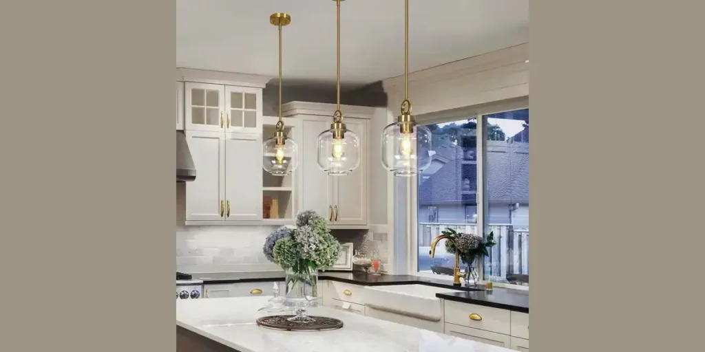 Pendant Lighting Over the Kitchen Island