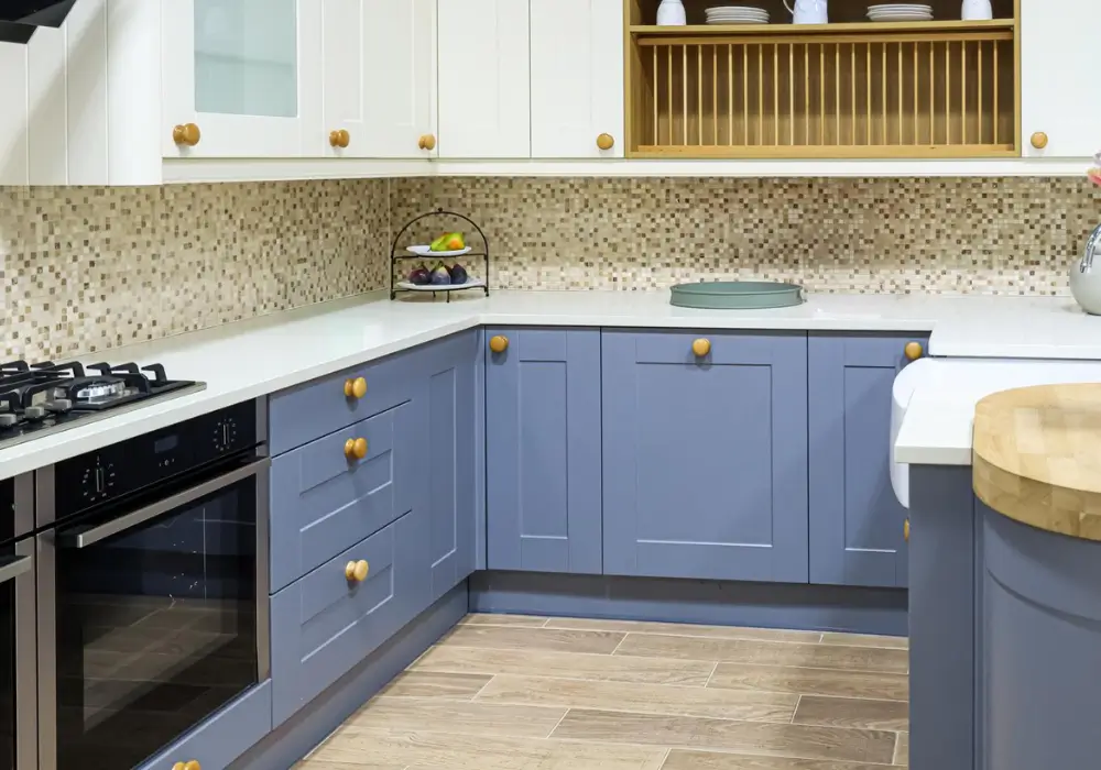 Two-Tone Cabinet Design