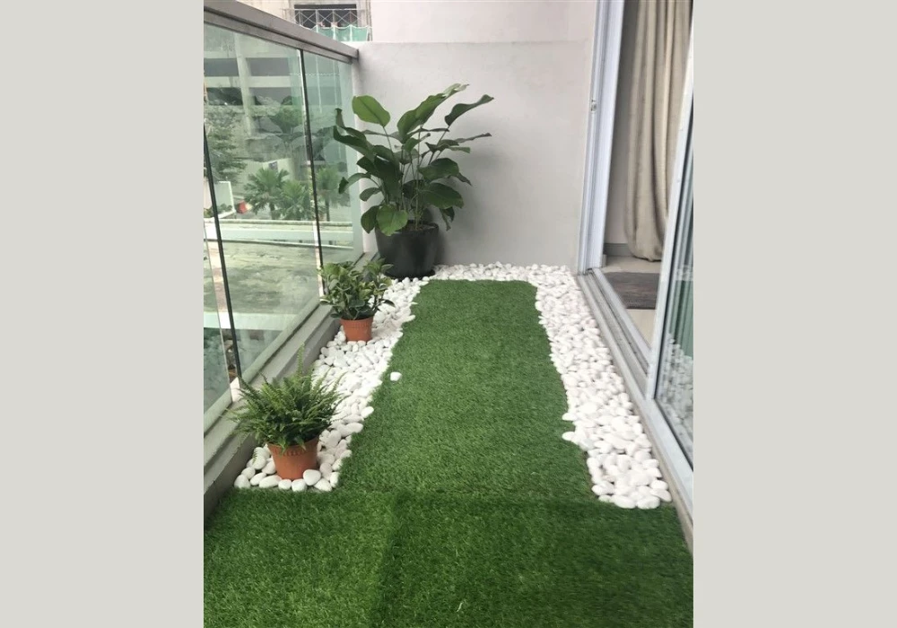 Artificial Grass Flooring for Small Balcony Design Ideas