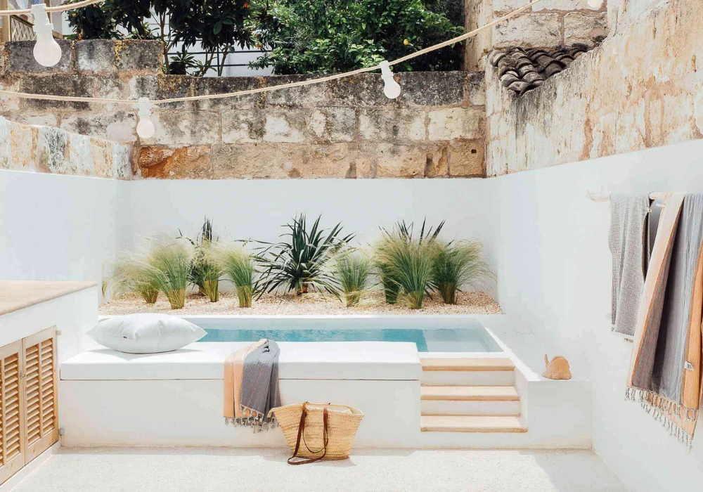 Balcony Corner Pool Setup for Space Saving