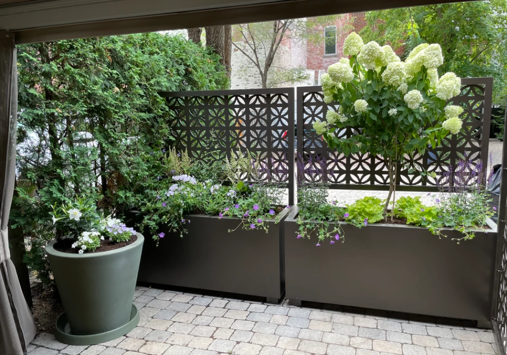 Balcony Divider Planter for Privacy and Green Screen