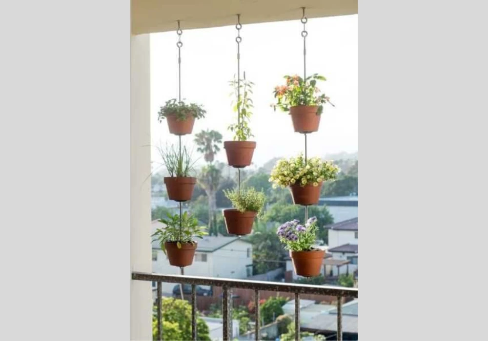 Balcony Hanging Basket Flower Pot Ideas for Soft Garden Look