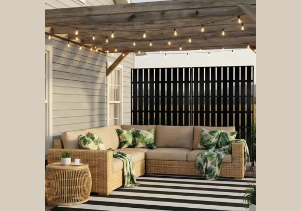 Balcony Privacy Screen Ideas Using Metal Mesh Panels for Strong and Modern Protection