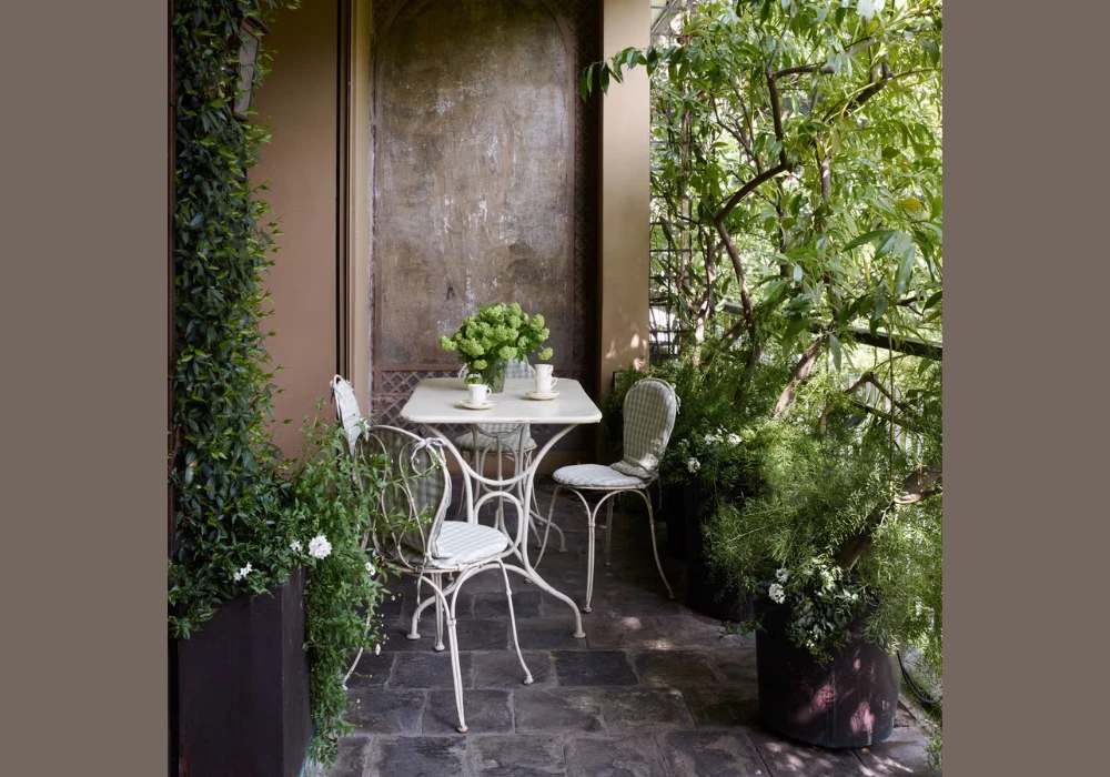 Balcony Trellis Ideas for Small Space Gardening