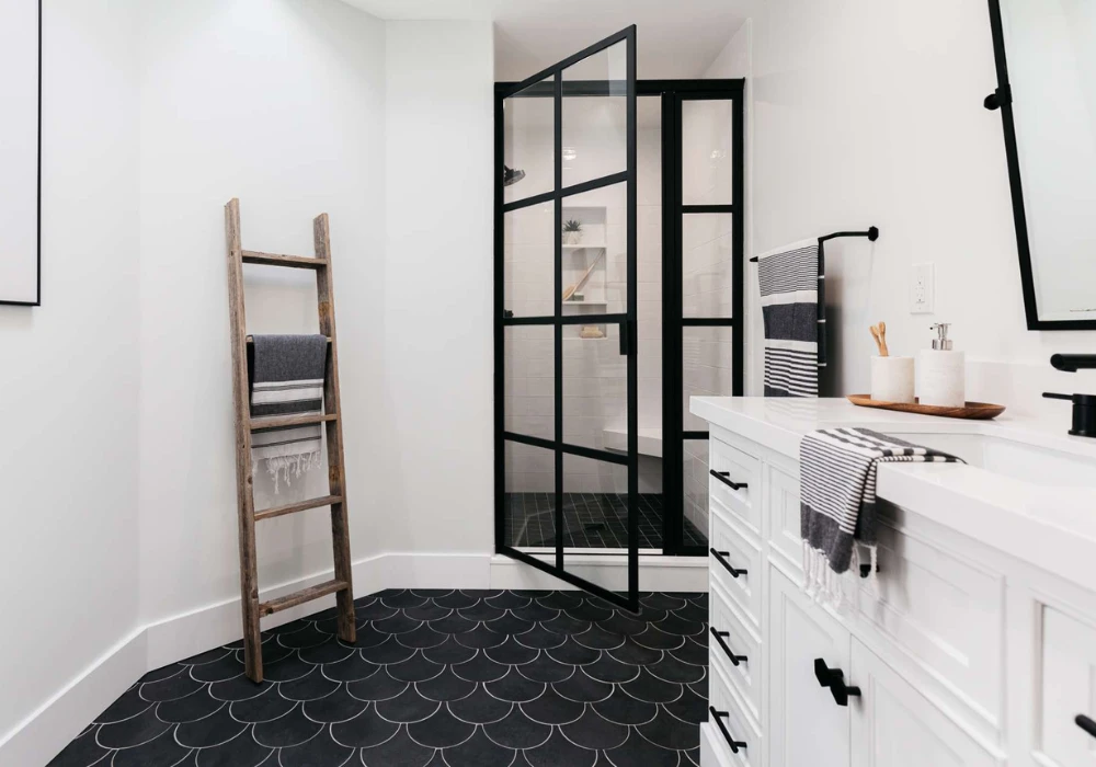 Black and White Bathroom Shower Ideas