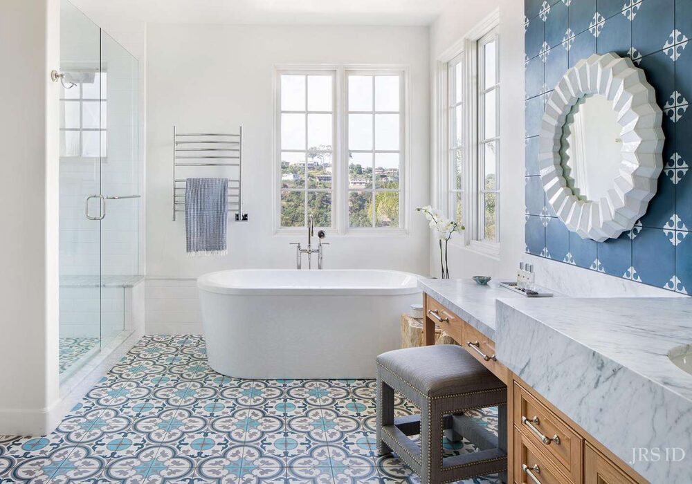 Blue and White Bathroom Ideas for a Classic Combination
