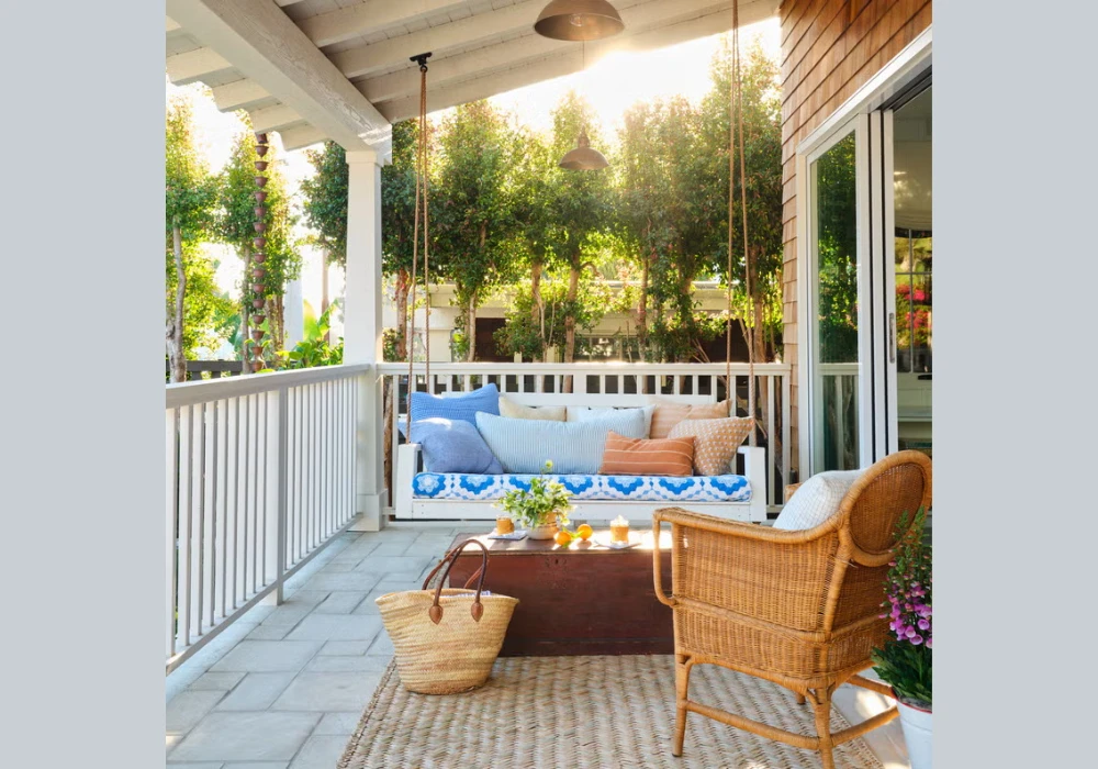 Budget-Friendly Summer Front Porch Decor Ideas Using DIY Styling