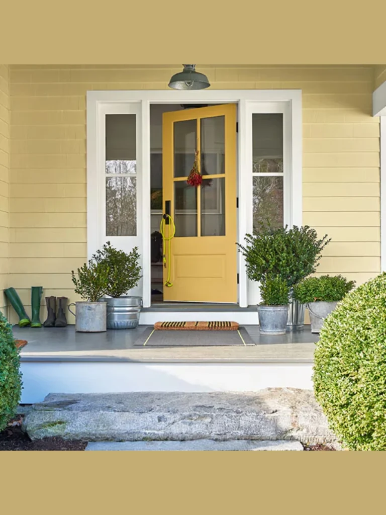 Butter Yellow for a Cheerful Entrance