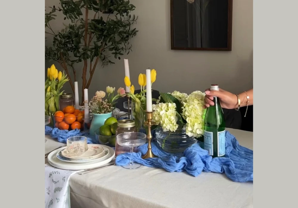 Candle Light Summer Tablescape Idea for Soft Evening Dining Atmosphere