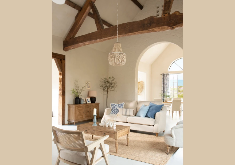 Coastal Style Summer Home Decor Ideas for Relaxed Interiors