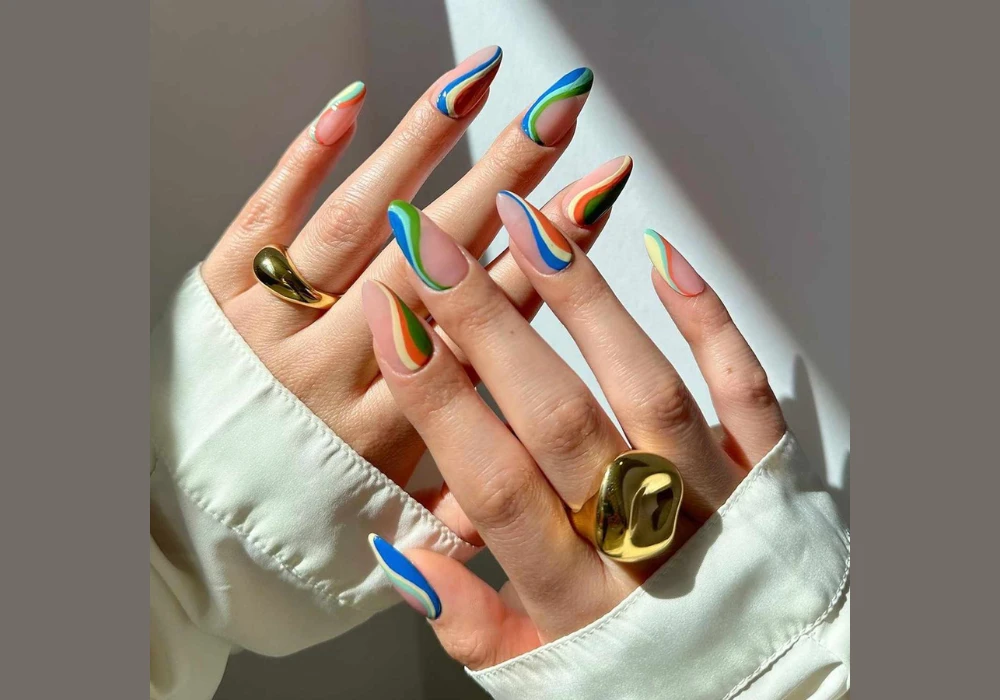 Colorful Swirl Pattern Nails