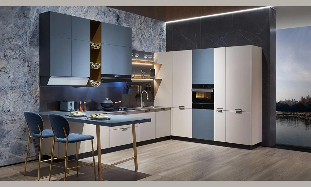 Two-Tone Kitchen Finish Combination