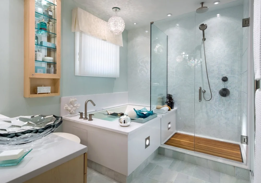 Corner Bathtub Space-Saving Idea
