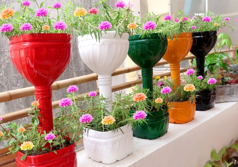DIY Balcony Flower Pots Ideas Using Recycled Items