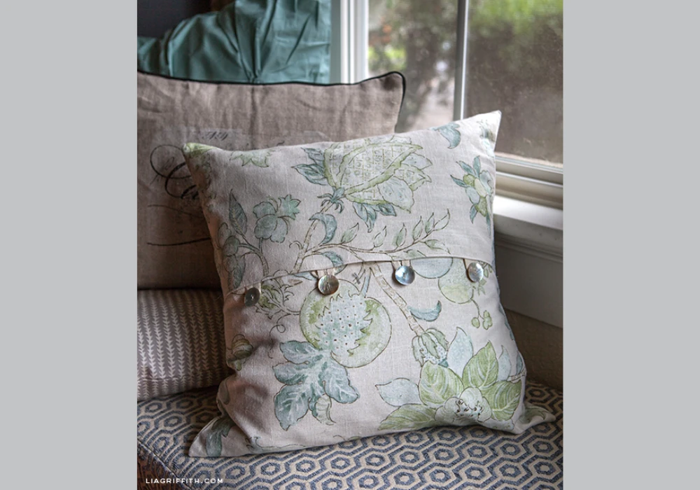 DIY Pillow Cover Ideas with Buttons, Zippers, and Closures