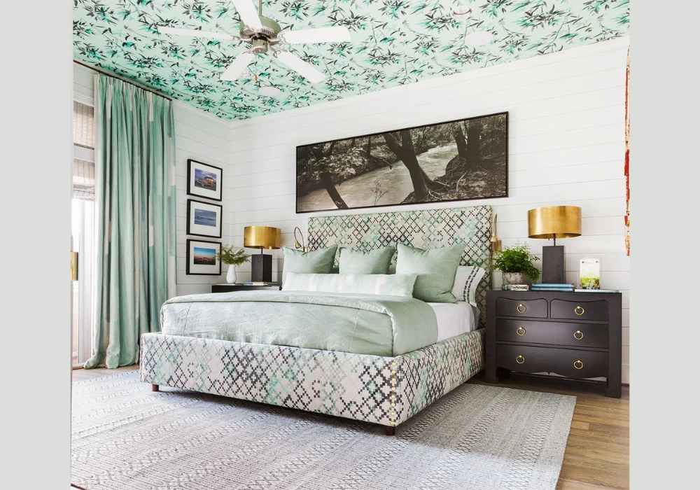 Decluttering for Clean Summer Bedroom Ideas