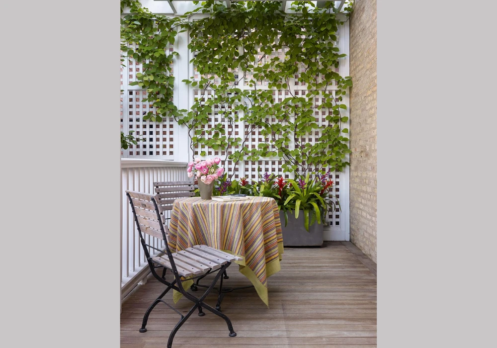 Decorative Pattern Trellis Fence Ideas for Visual Appeal
