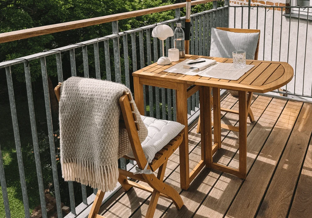 Foldable Furniture for Flexible Use