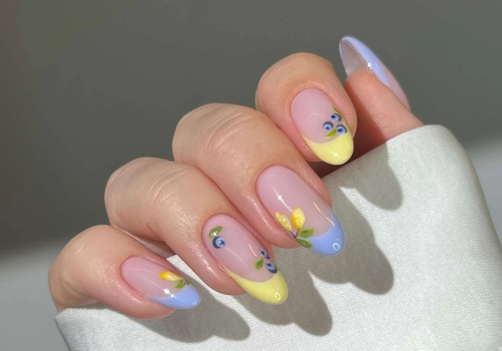 French Tip Summer Vacation Nail Ideas for Clean Style