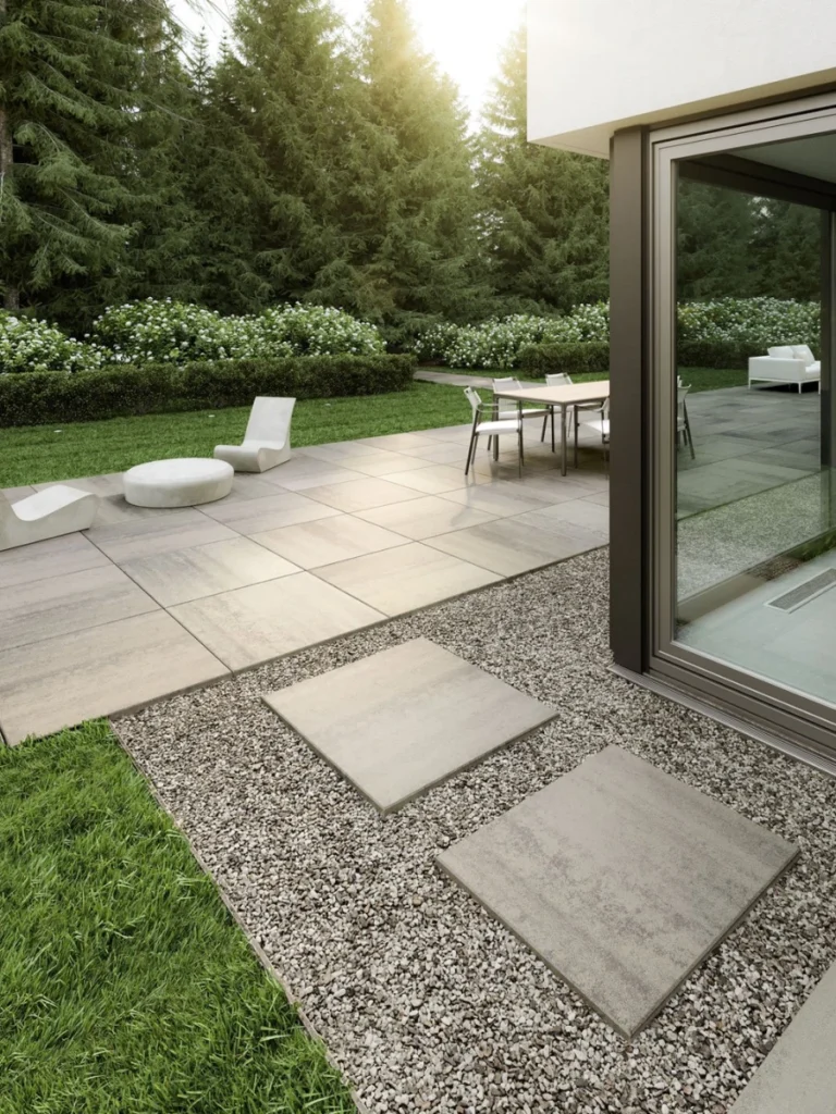 Geometric Stepping Stone Paths