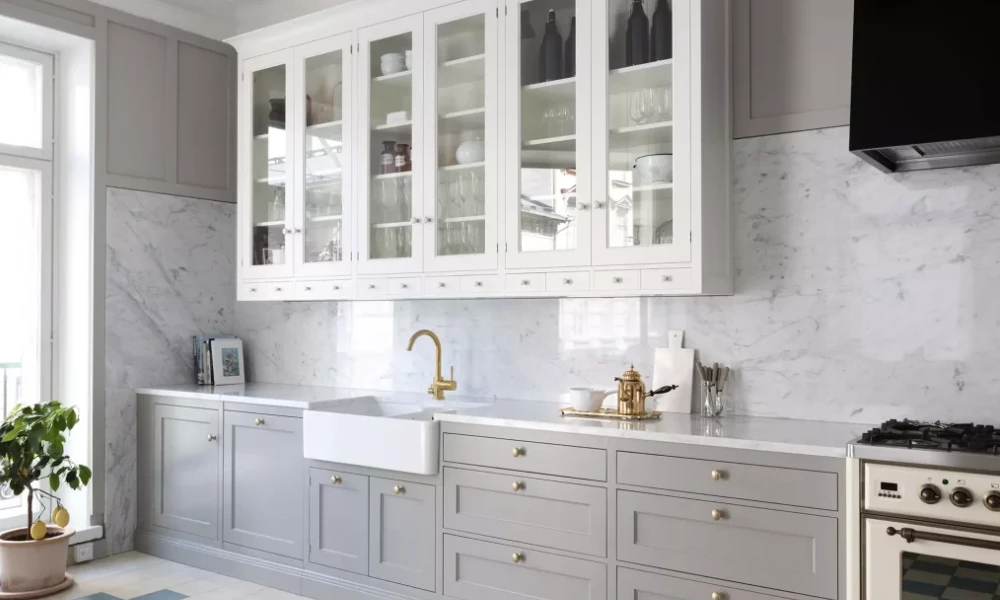 Glass Cabinet Hardware for a Light Decorative Touch