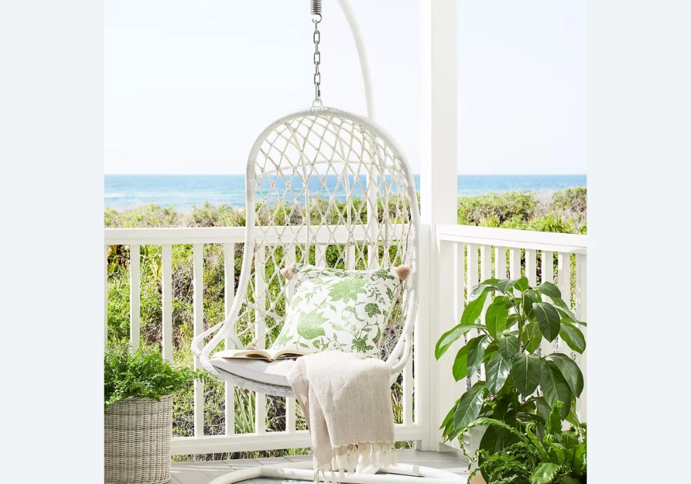 Hammock Chair or Swing for Relaxing Feel