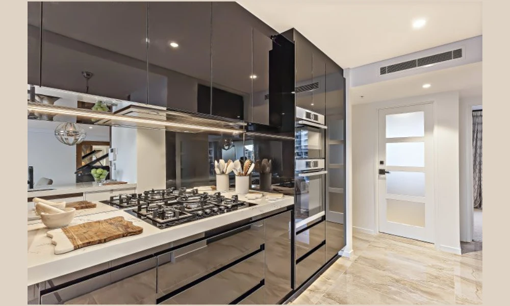 Mirrored Kitchen Fronts
