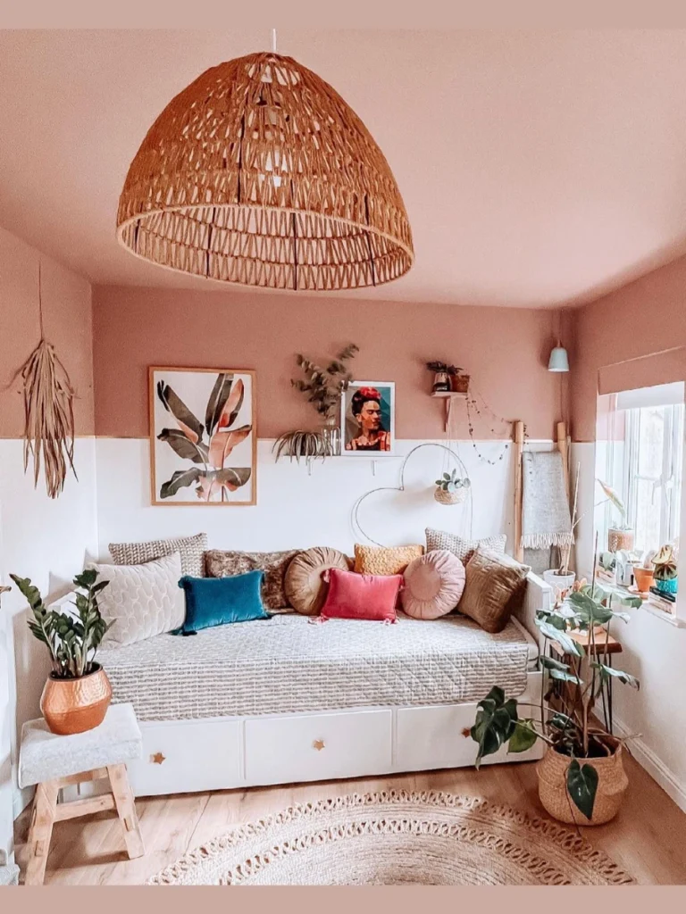 High Contrast Paint for Ceiling Walls