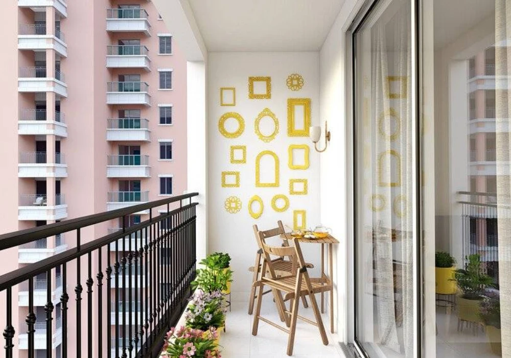 Iron Decorative Balcony Railing Ideas for Classic Style