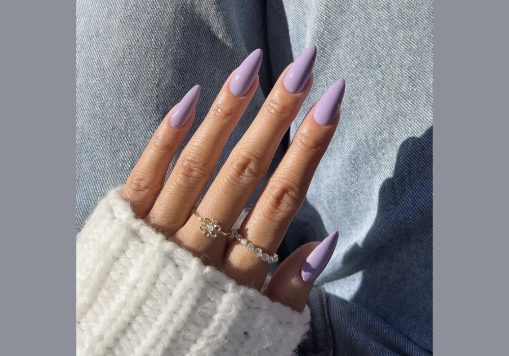 Lavender Nail Color for Calm Summer Elegance