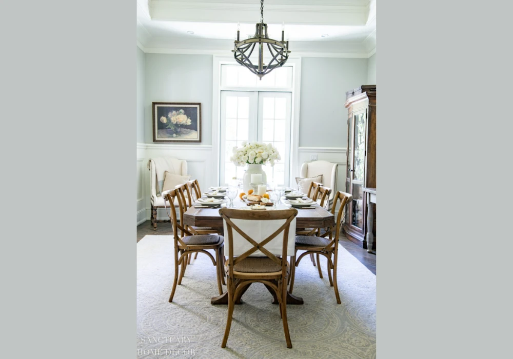 Light Color Summer Dining Table Setup Ideas