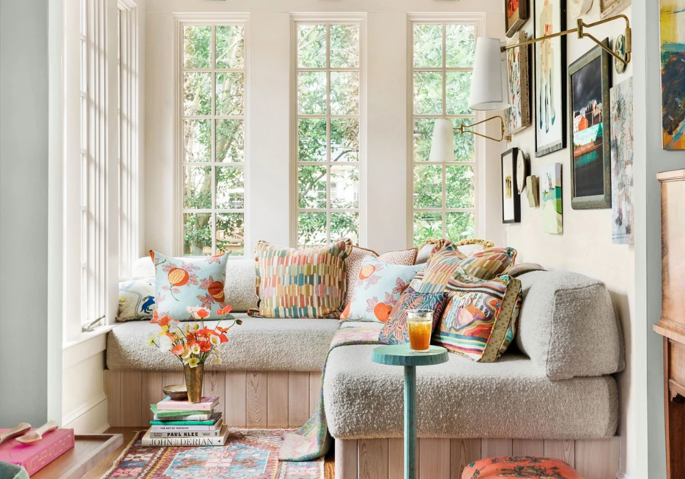 Light Fabric Summer Decor Trends for Comfortable Home Interiors
